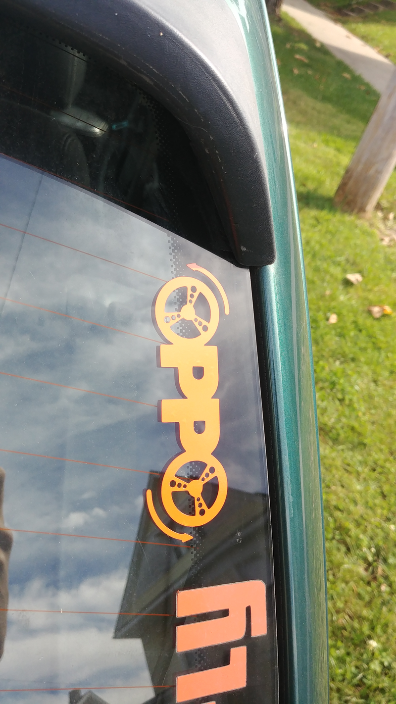 Kinja won’t let me crop it correctly and I couldn’t get the whole hatch in the shot because someone parked right on my bumper. Use your imagination.